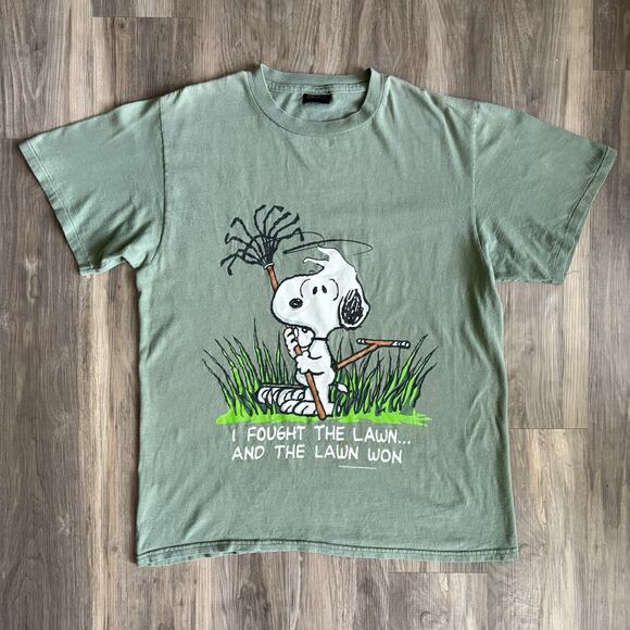 Vintage Snoopy Peanuts T-Shirt Size L Single Stitch Cartoon I Fought The Lawn - Picture 1 of 6
